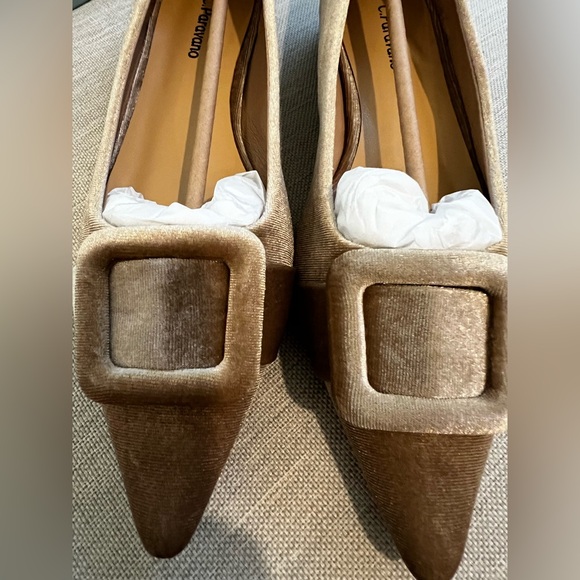 C.Paravano Velvet Aida Flats - Picture 2 of 6